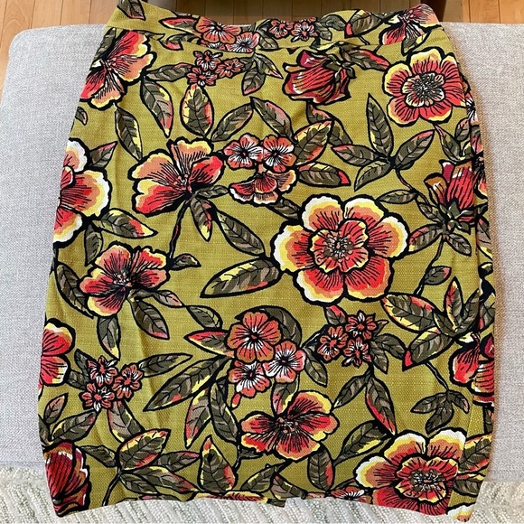 Ann Taylor LOFT Vintage 90's Floral Barkcloth Zip Back Kick Pleat Pencil Skirt - Picture 2 of 10